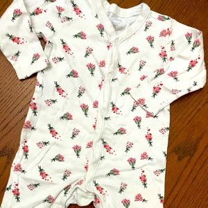 Old Navy Floral Romper size 12-18m